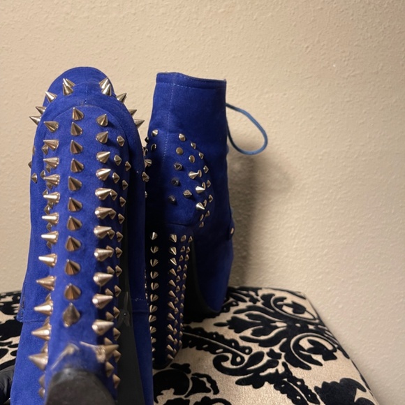Blue Faux Suede, Platform, Spiked Chunk Heel, Lace-up, Gaga, Ankle Boots - Picture 7 of 12
